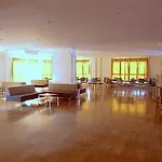 ホステル アルベルゲ イントゥルホーヴェン
