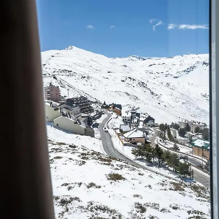 アルベルゲ イントゥルホーヴェン ホステル