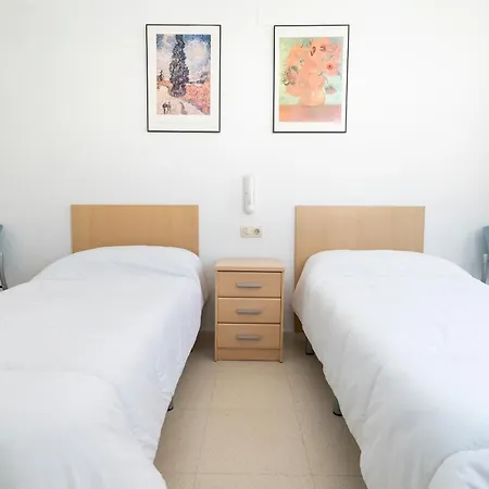 Inturjoven Hostel *