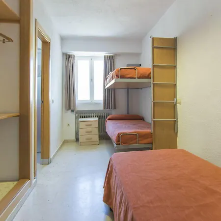 アルベルゲ イントゥルホーヴェン シエラネバダ