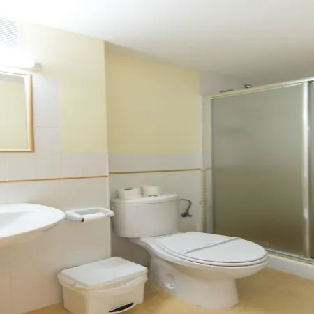 ホステル アルベルゲ イントゥルホーヴェン *