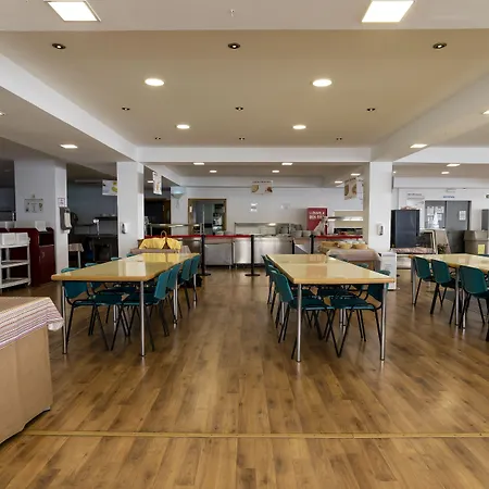 内华达山脉英特察分酒店