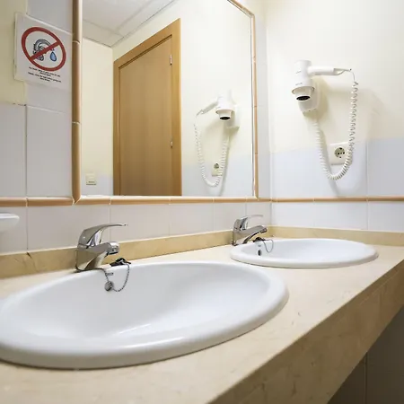 内华达山脉英特察分酒店 旅馆 塞拉内华达